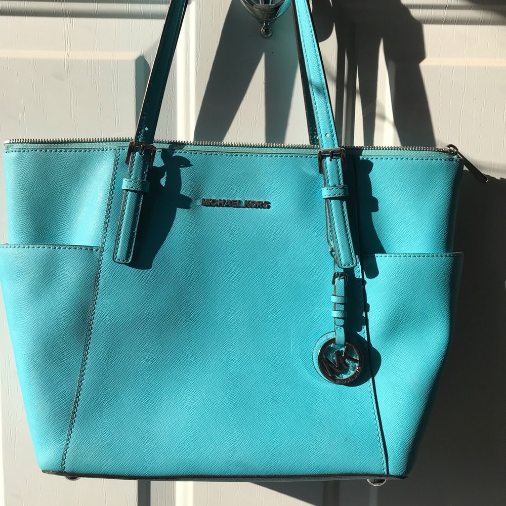 Gorgeous blue Michael Kors Tote/purse
